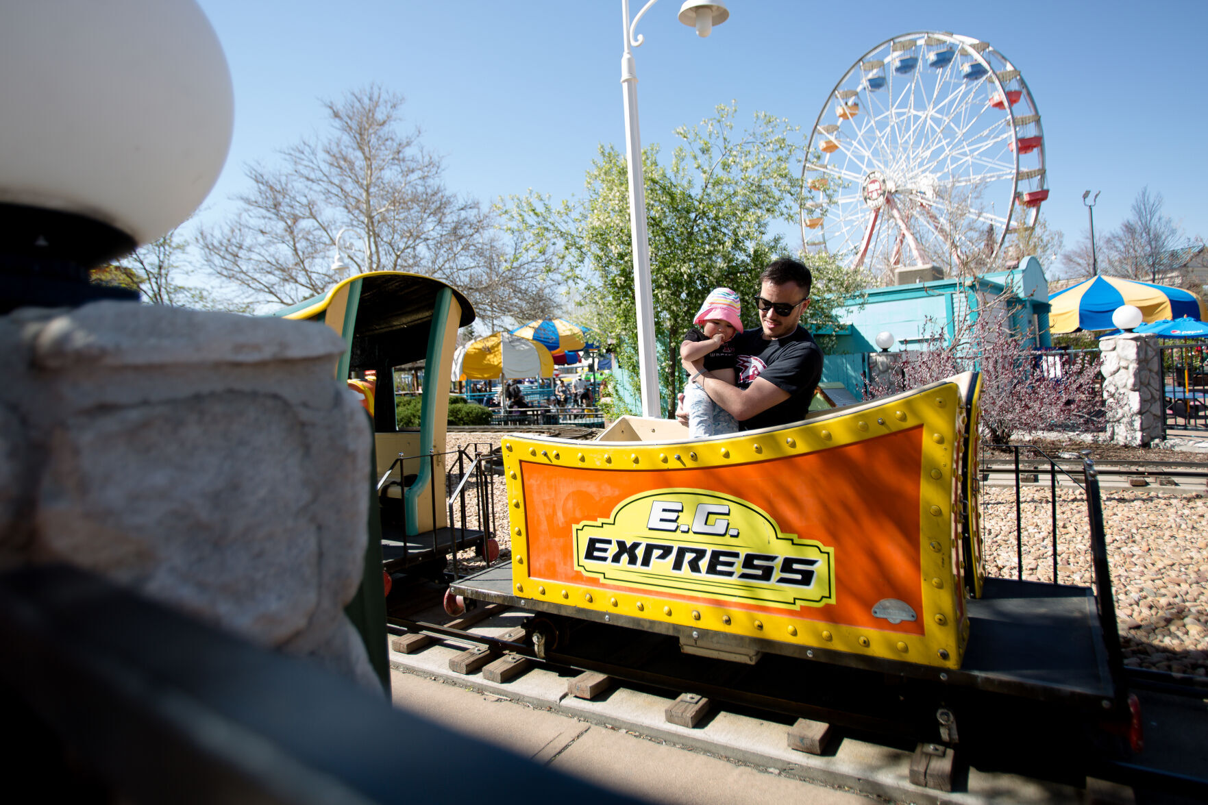 050122-dg-news-ElitchGardensOpening09.jpg